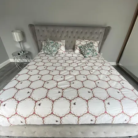 Apartman The *